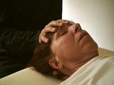 Craniosacral Balancing: Arbeit am Stirnbein